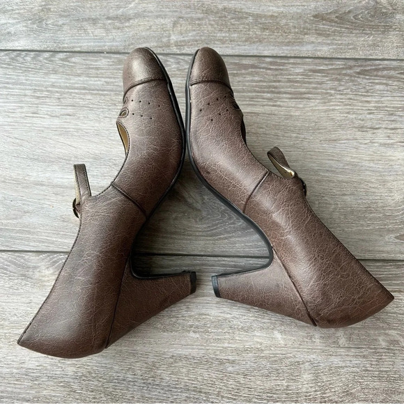 Naturalizer N5  Comfort Basma Mary Jane Pumps - Picture 7 of 12